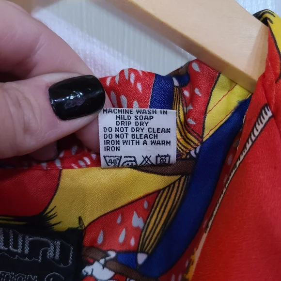 Cellini Vintage men's Hawaiian shirt size L Red Island Scenic Print - Picture 6 of 7